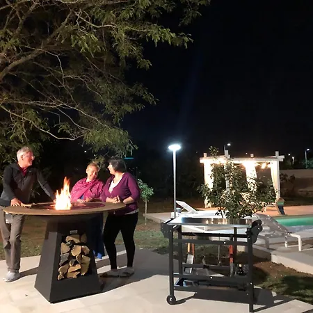 Casa Karina Sun&pool&relax *